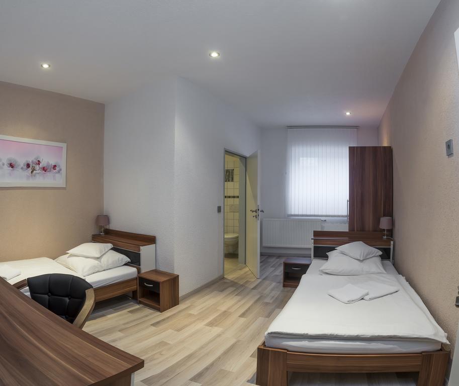 Pension Donau Hannover Luaran gambar