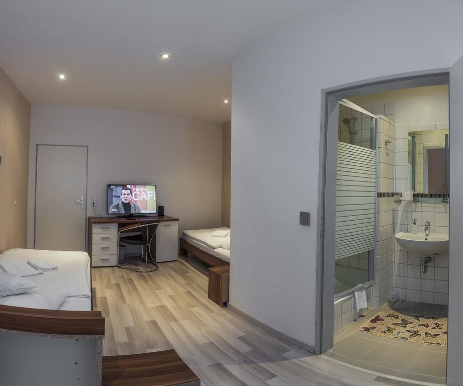 Pension Donau Hannover Luaran gambar
