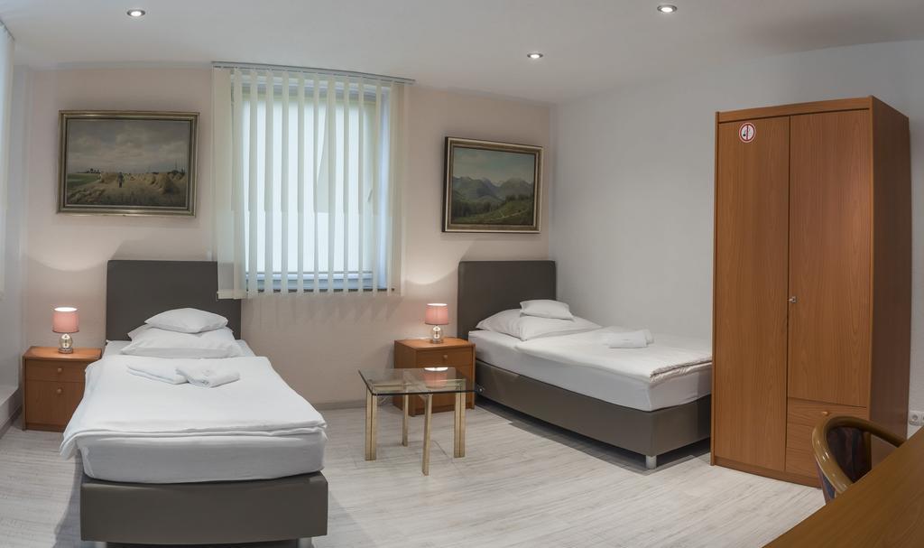 Pension Donau Hannover Luaran gambar